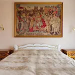 Korda Hotel