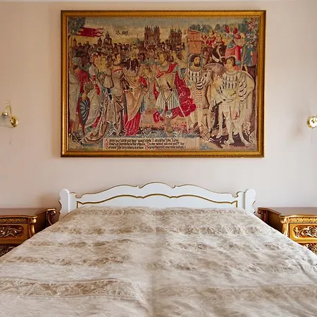 Korda Hotel